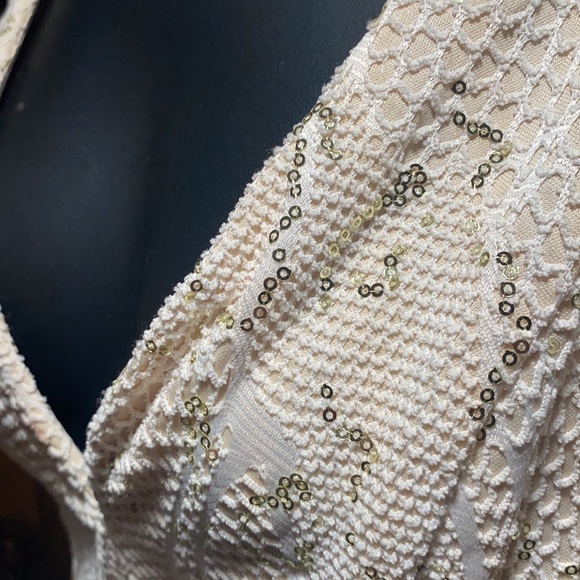 Bailey Blue Beige Dress peek-a-boo Shoulders - Picture 3 of 4